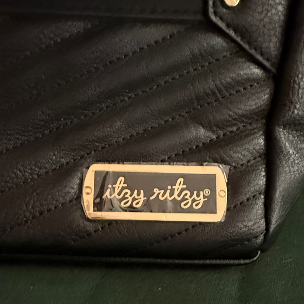 Itzy Ritzy - Picture 4 of 5